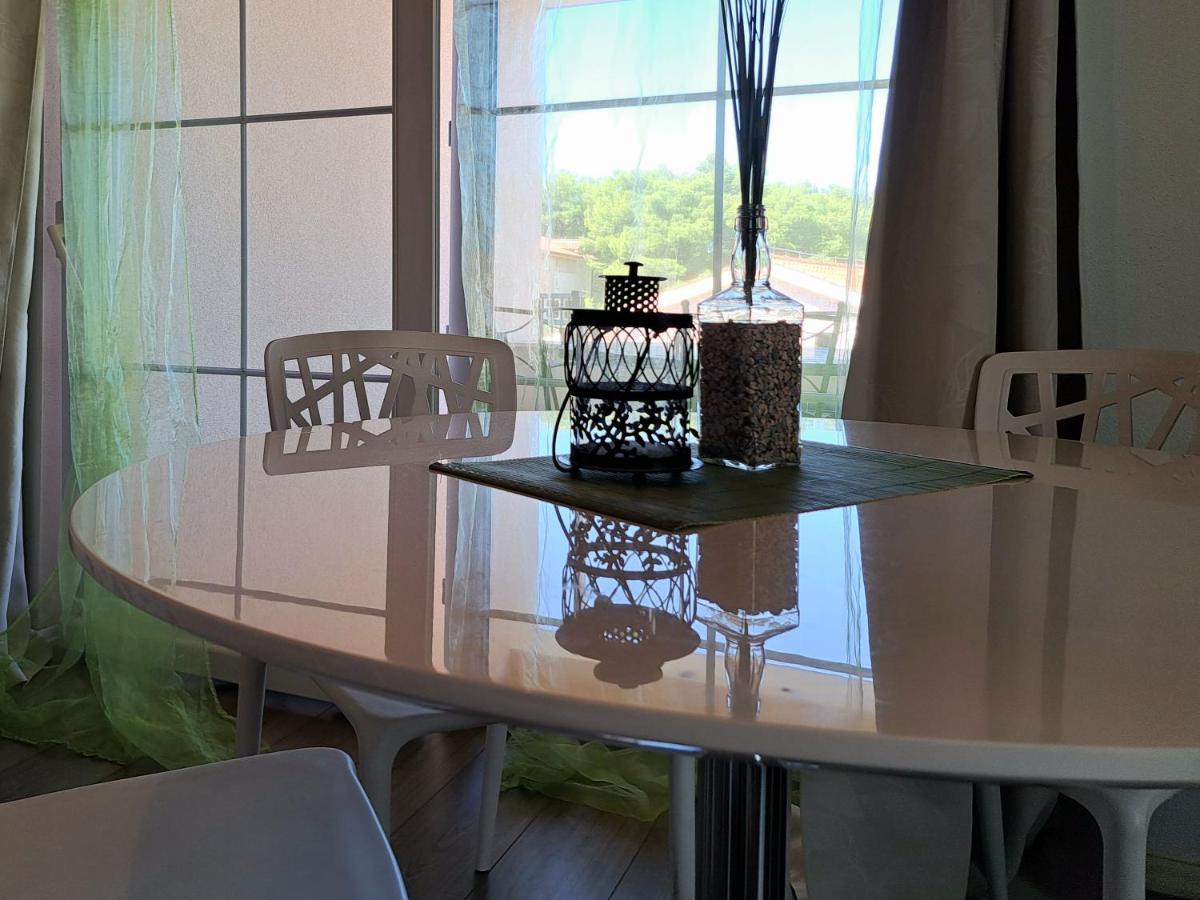 Apartment Oaza Mira Tribalj Exteriör bild