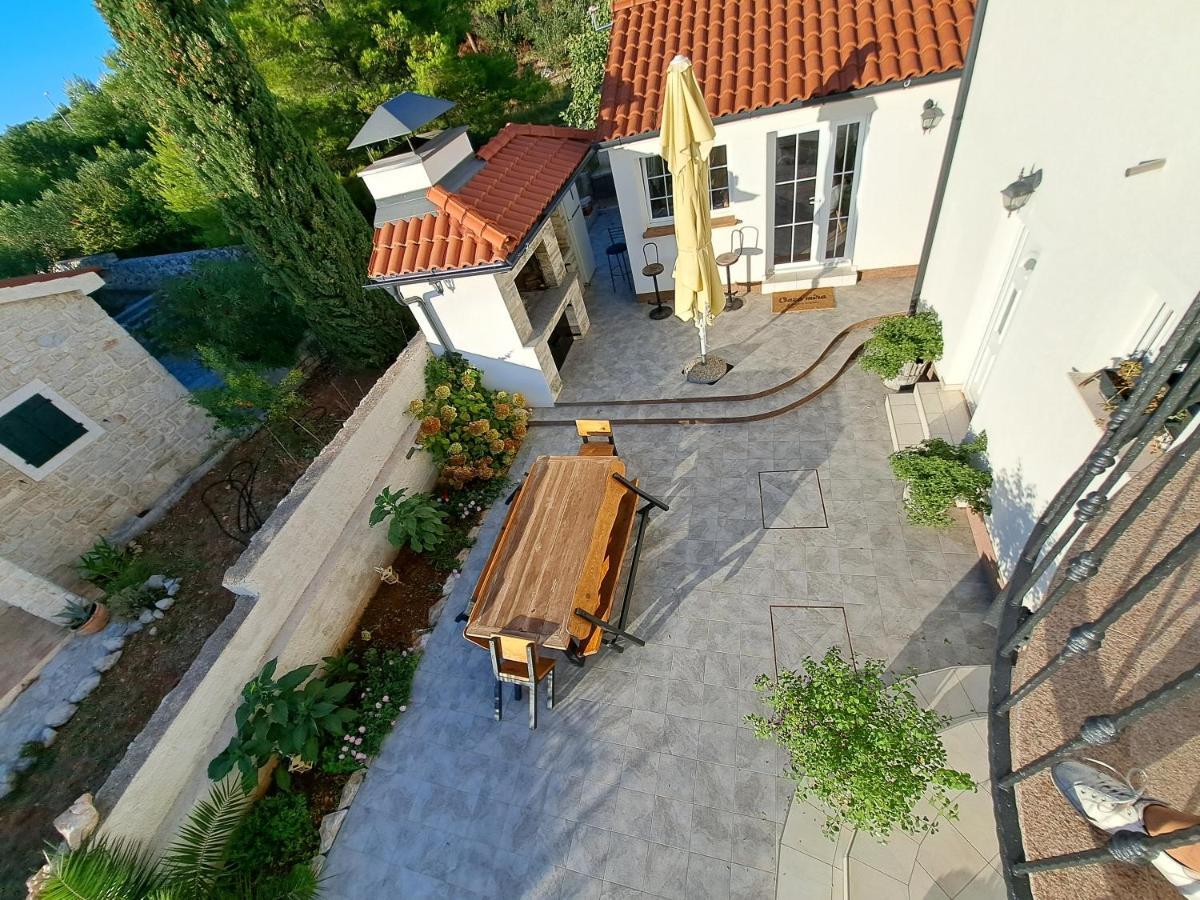 Apartment Oaza Mira Tribalj Exteriör bild